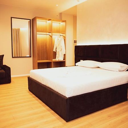 Hotel Continental Durrës Zewnętrze zdjęcie
