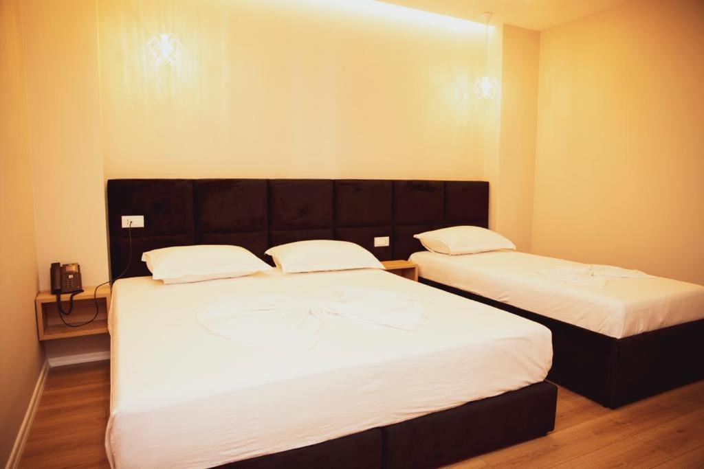 Hotel Continental Durrës Zewnętrze zdjęcie