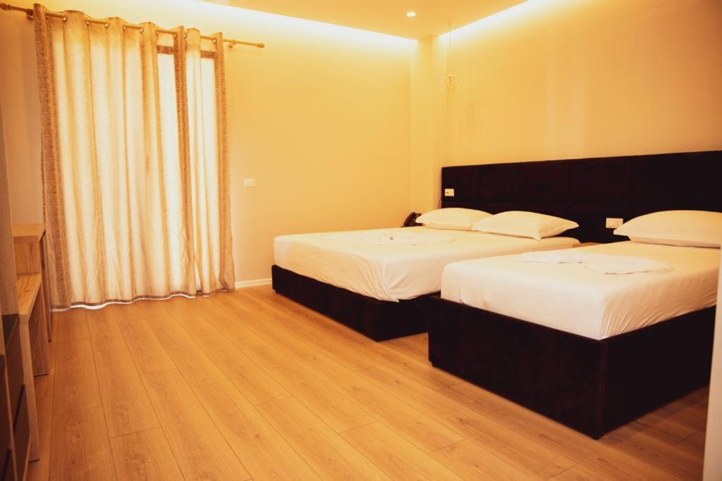 Hotel Continental Durrës Zewnętrze zdjęcie
