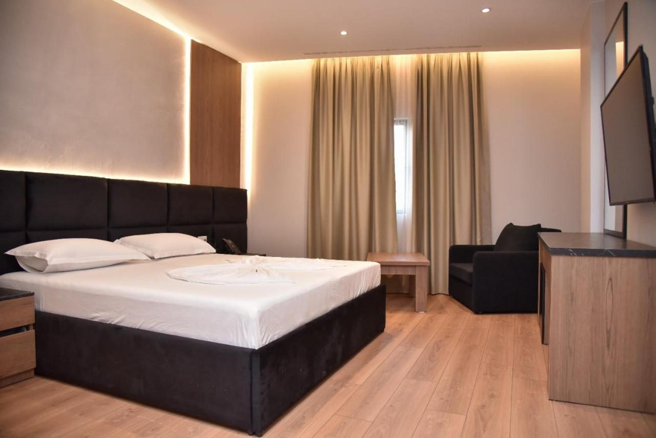 Hotel Continental Durrës Zewnętrze zdjęcie