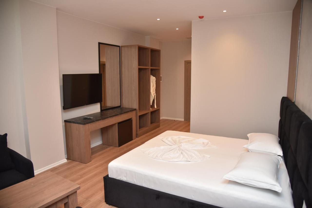 Hotel Continental Durrës Zewnętrze zdjęcie