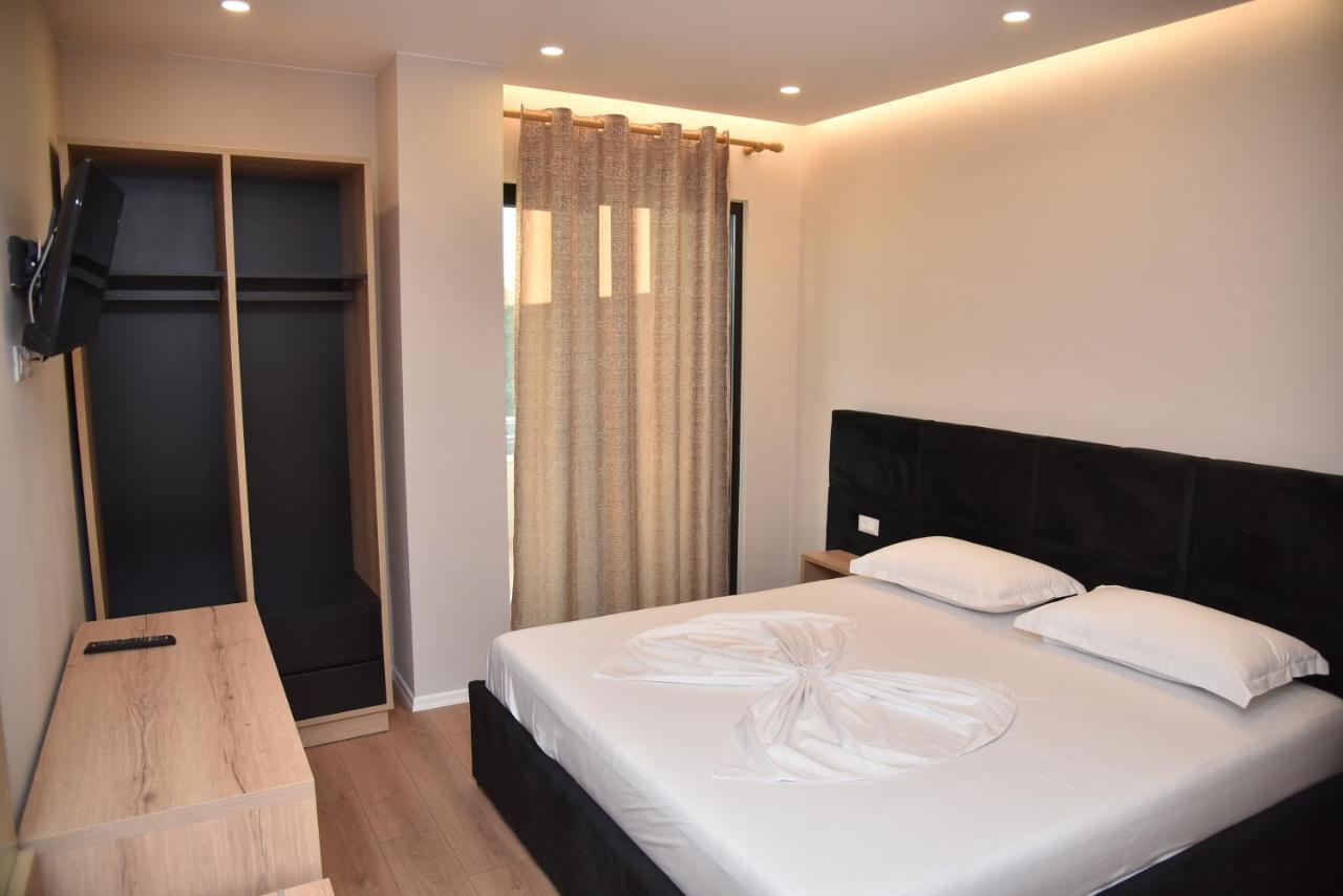 Hotel Continental Durrës Zewnętrze zdjęcie