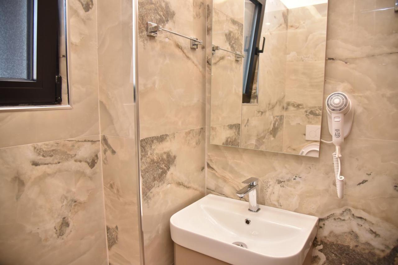 Hotel Continental Durrës Zewnętrze zdjęcie